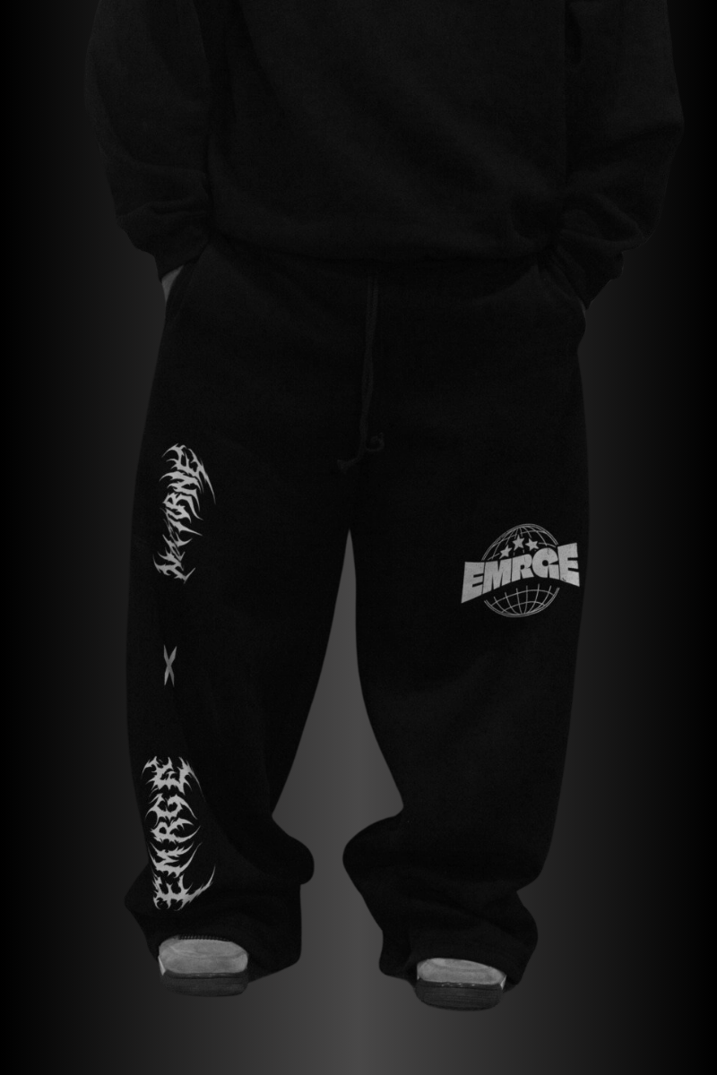 EMR017 REVERIE SWEATS