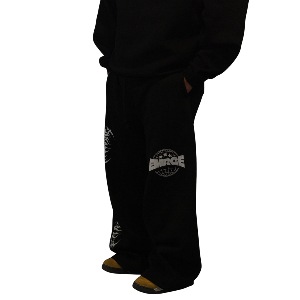 EMR017 REVERIE SWEATS