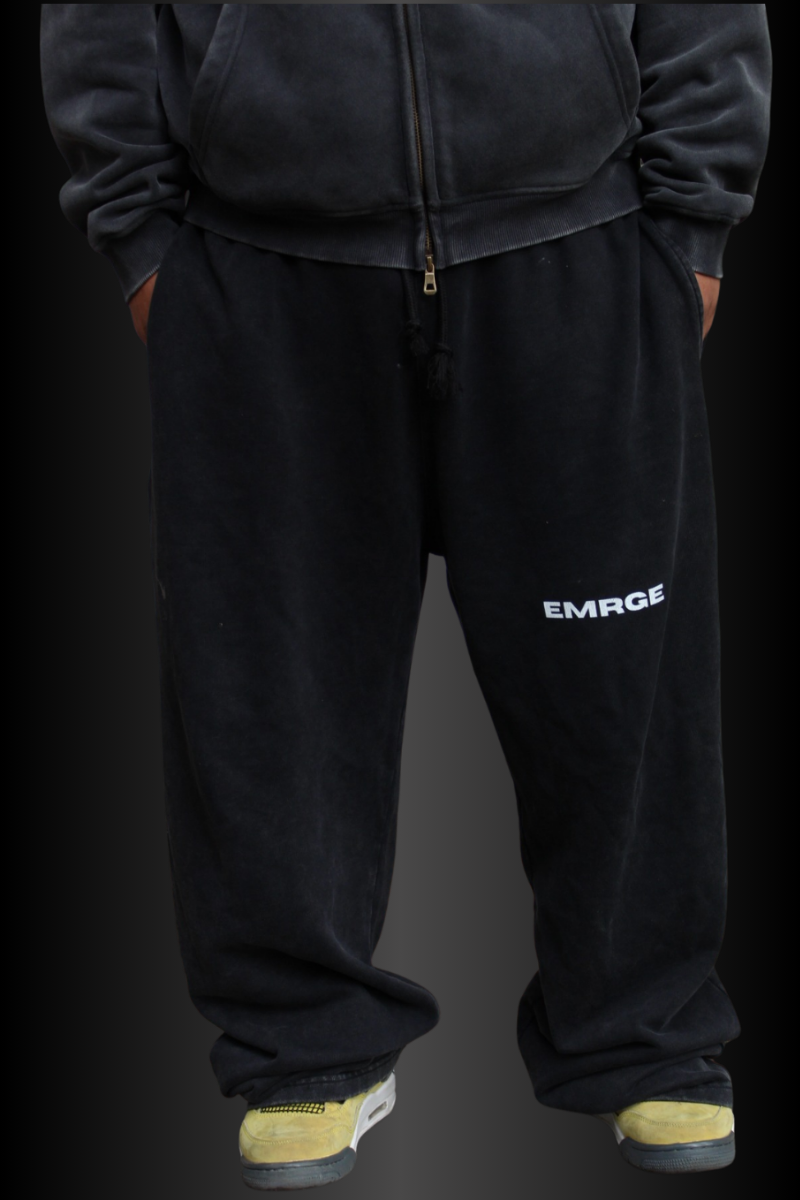 EMR006 "CORE" Essential Sweats